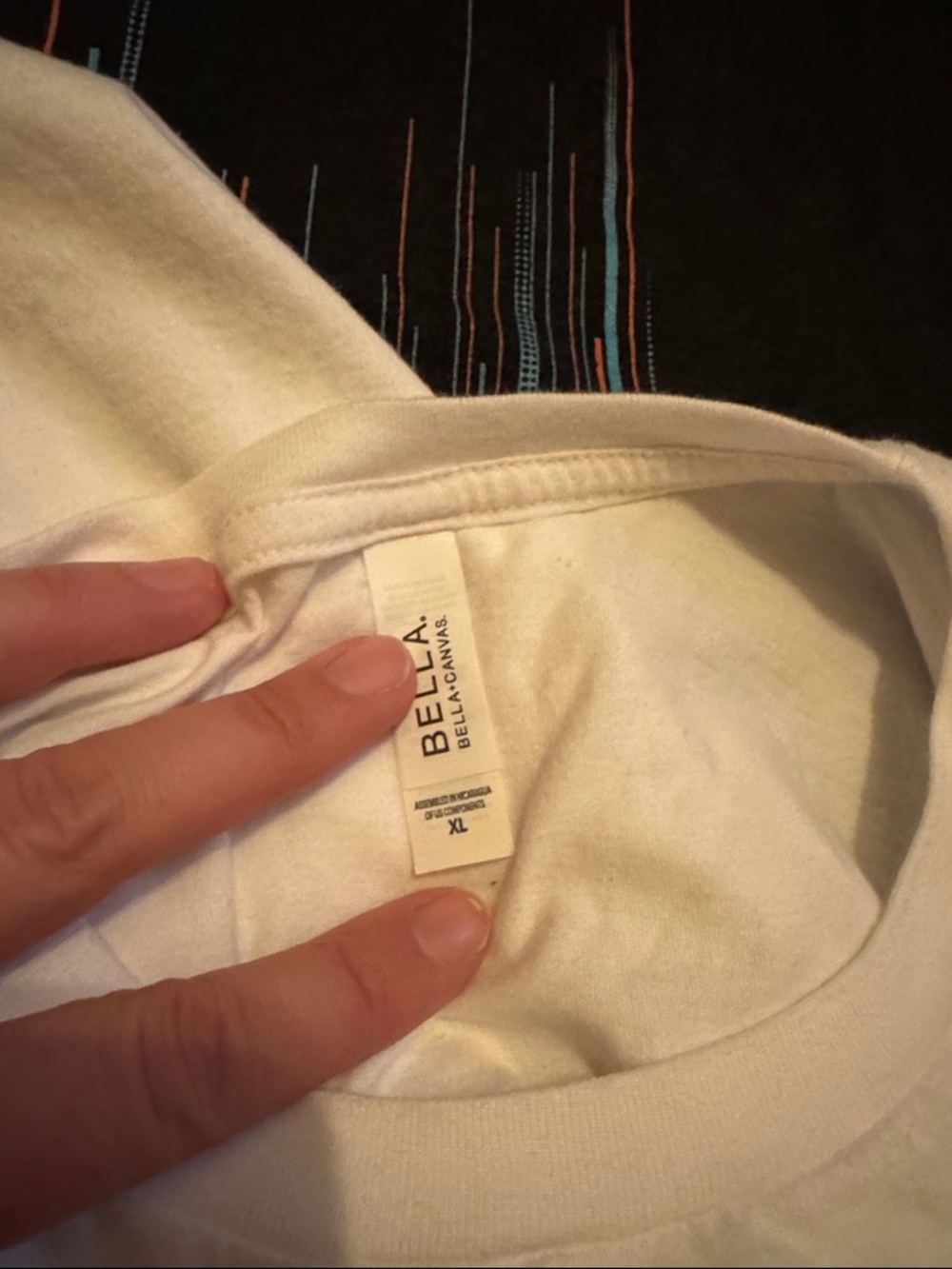 Women’s Size XL Graphic Tee Duo - Picture 7 of 7